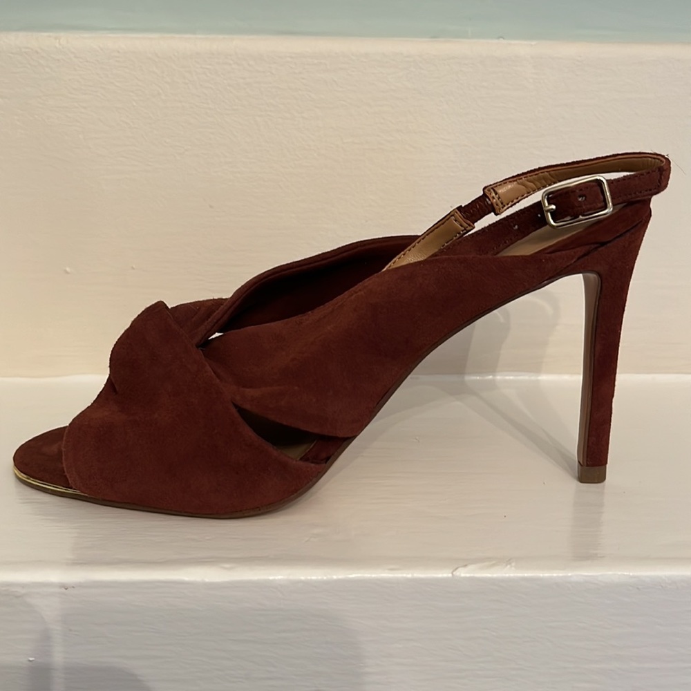 Banana Republic Suede Open Tor Sling Backs